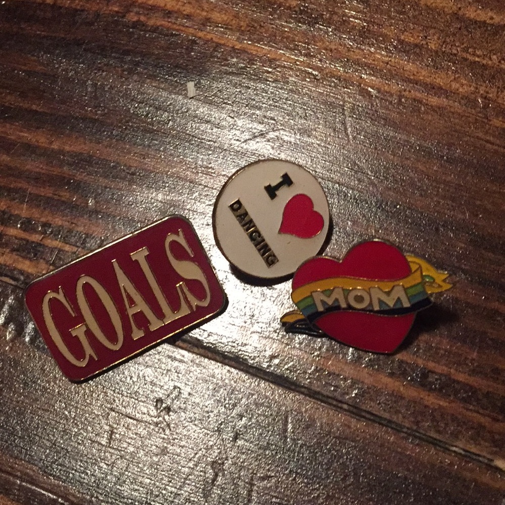 80’s pins!!🌈